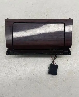 Ashtray (front)