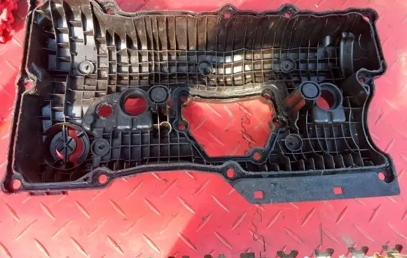 BMW 3 E46 Rocker cam cover 7506728
