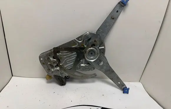 Volvo S60 Front door window regulator with motor 101353XXX 04T1