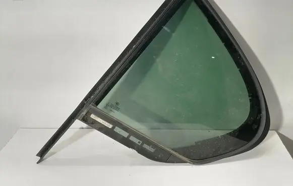 BMW 7 G11 G12 Rear vent window glass 7384215