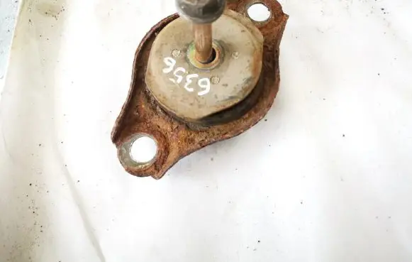 Fiat Panda II Engine mount bracket