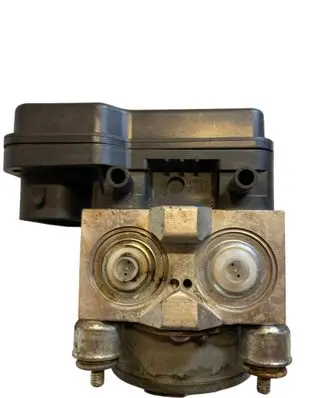 Toyota Hilux (AN10, AN20, AN30) ABS Pump 4451071030