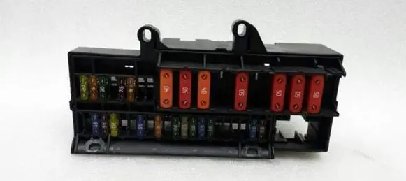 BMW 7 E65 E66 Fuse module 6900582