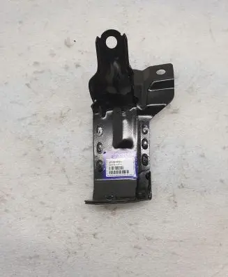 Volvo S60 Radiator mount bracket 31261931