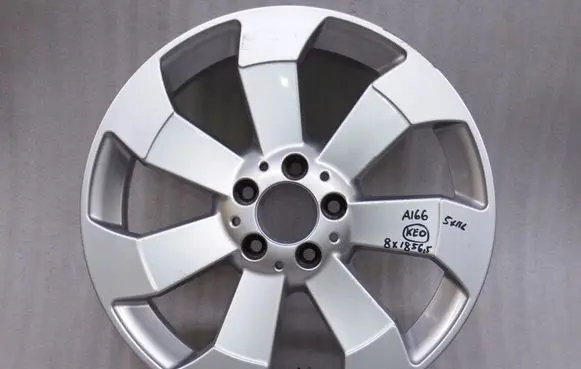 Mercedes-Benz ML W166 R18 alloy rim 