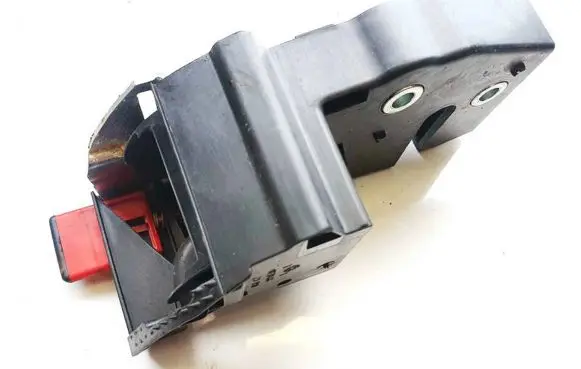 Skoda Octavia Mk2 (1Z) Seat back rest lock catch 1k0885681e 1k0.885.681.e
