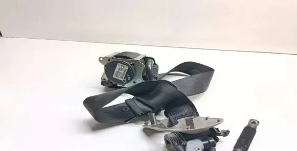 BMW X5 F15 Front seatbelt 635229900B