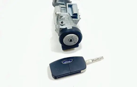 Ford Focus Ignition lock 3M513F880AE 8030B1345