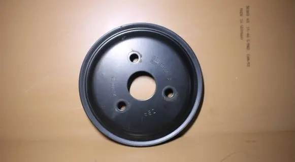 Opel Corsa D Water pump pulley 90531737