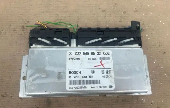 Mercedes-Benz E W211 ESP (stability system) control unit 0325456532 0265109511 DKE730025436
