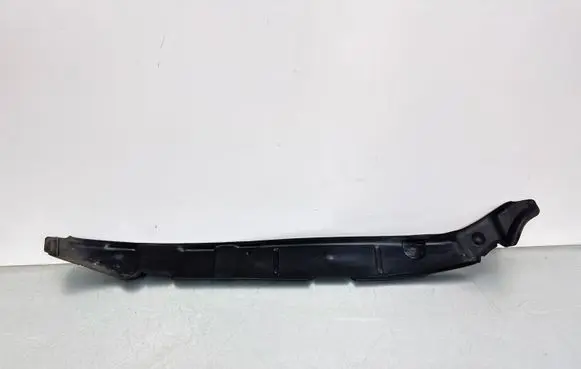 Audi Q7 4M Fender end trim 4M0821112