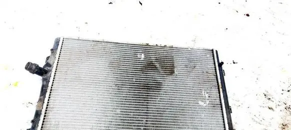 Volkswagen Touran I Coolant radiator