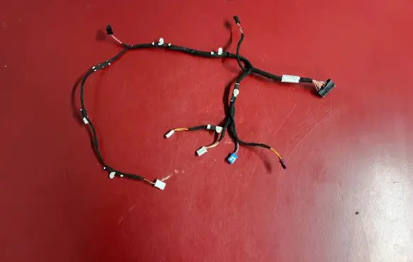 BMW X1 U11 Front door wiring loom 5A43711 5A43718