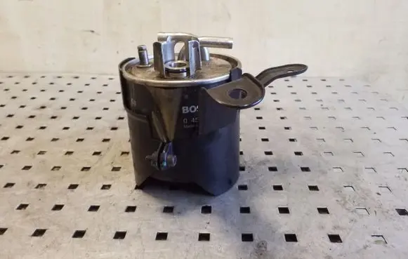 Audi A8 S8 D3 4E Fuel filter 4EO201987E 0450906458