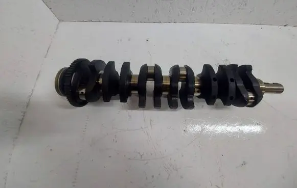 BMW 5 E60 E61 Crankshaft 1437581 GGG70
