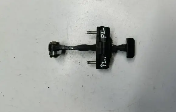 Volvo V40 Front door check strap stopper 31299810