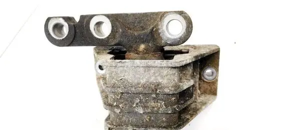 Engine mount bracket