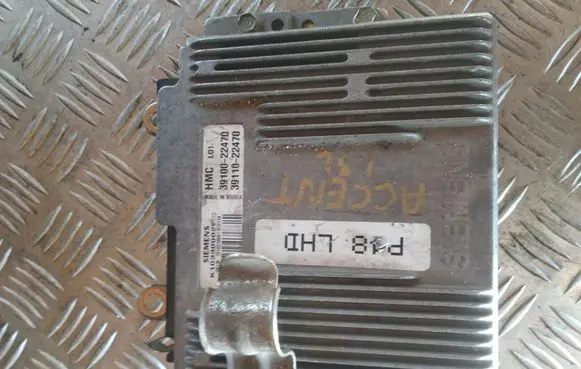 Hyundai Accent Engine control unit/module K103300025C 3911022470