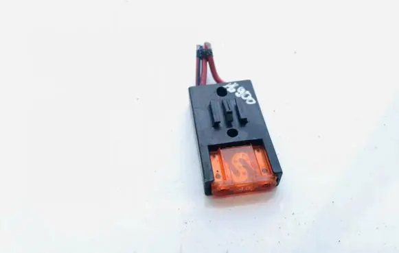 Audi A4 S4 B5 8D Fuse 8a0937530