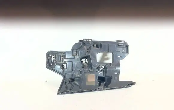 Volvo V40 Front bumper mounting bracket 31425001