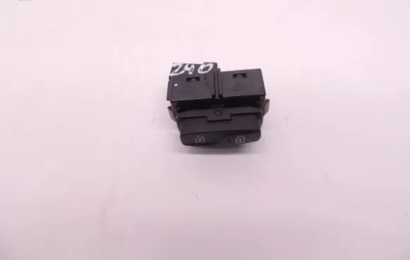 Volvo S60 Central locking switch button 31318989 D240