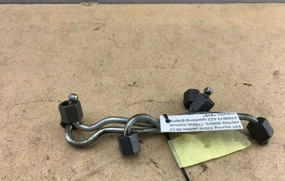 BMW 3 E90 E91 Fuel injector supply line/pipe 7792718 13537792718