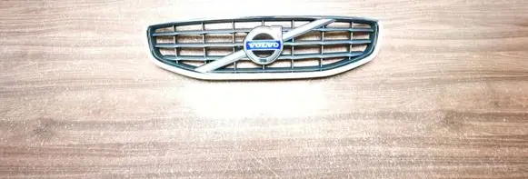 Volvo V60 Front bumper upper radiator grill 30795039 31290594