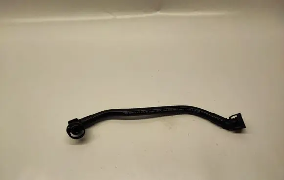 BMW 2 F45 Breather hose/pipe 8671026 867102601