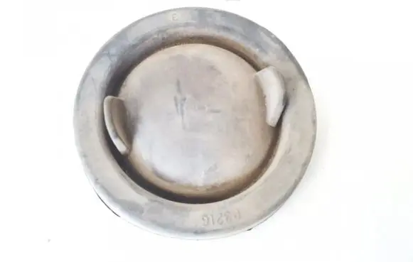 Headlight/headlamp dust cover