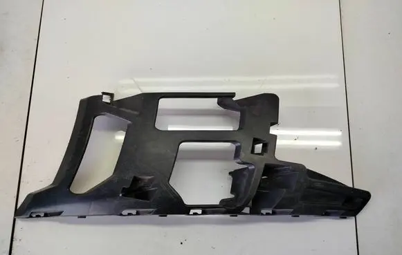 Front bumper mounting bracket