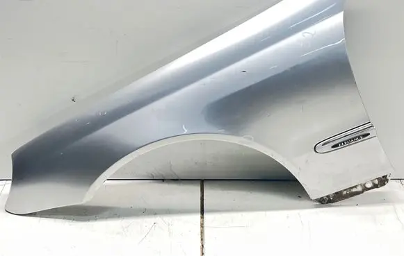 Mercedes-Benz CLK A209 C209 Fender