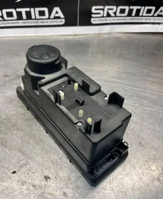 Mercedes-Benz E W210 Central locking vacuum pump 2108002448 002201319 00782836