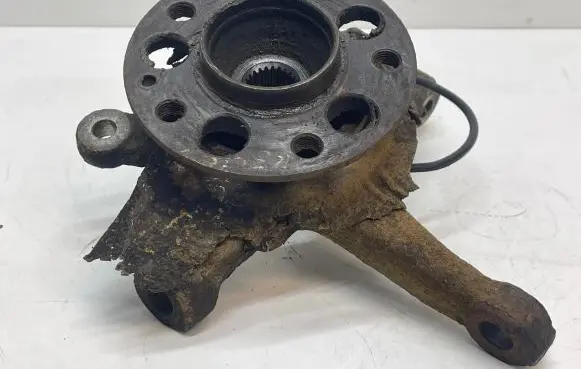 Mercedes-Benz B W245 Front wheel hub