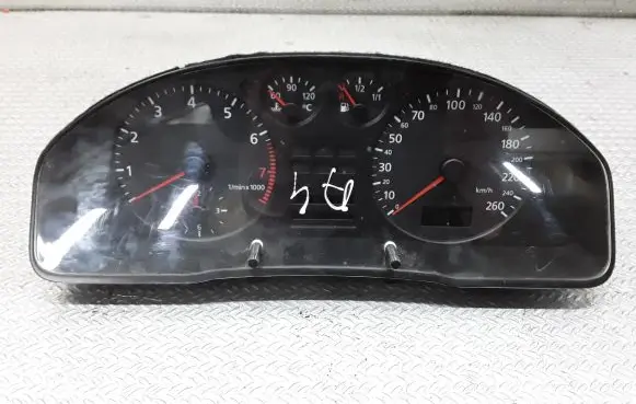 Speedometer (instrument cluster)