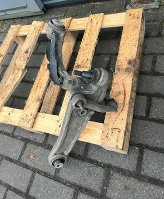 Jaguar XE Front lower control arm/wishbone GX733C256AE
