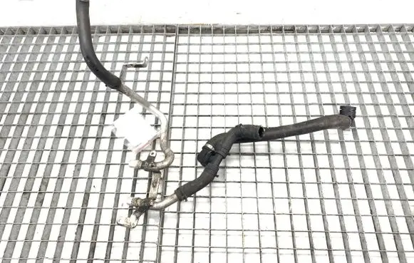 Jaguar F-Pace Engine coolant pipe/hose 