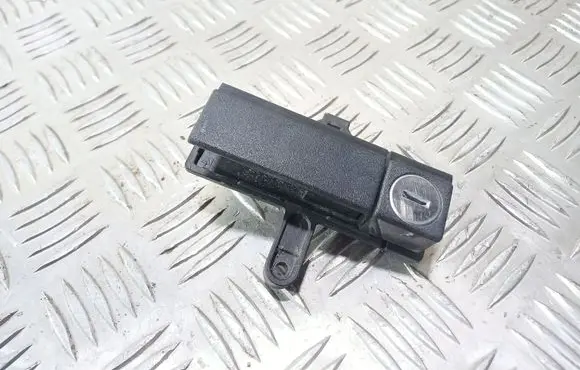 Chrysler Voyager Glove box lock 