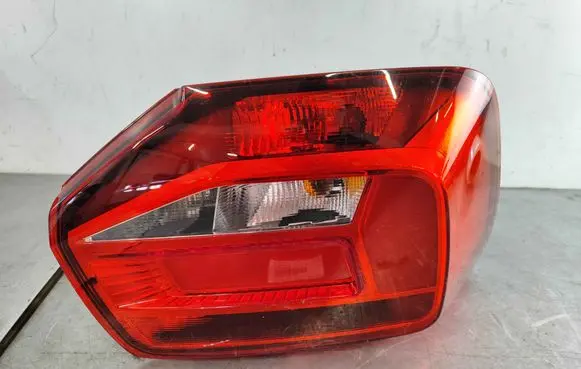 Audi Q2 - Rear/tail lights 81A945069B