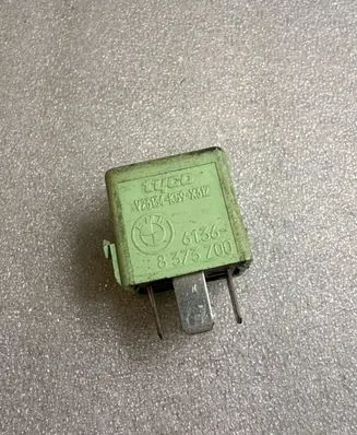 BMW 5 E39 Other relay 8373700 V23134K59X312