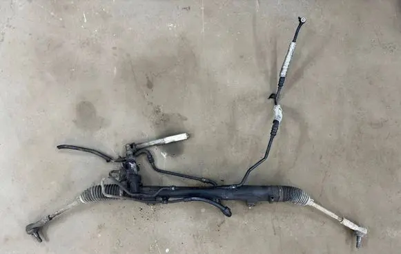 Audi Q7 4L Steering rack 27832455