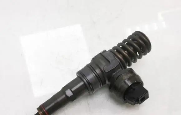 Audi A3 S3 8P Fuel injector 038130073BN 0414720313