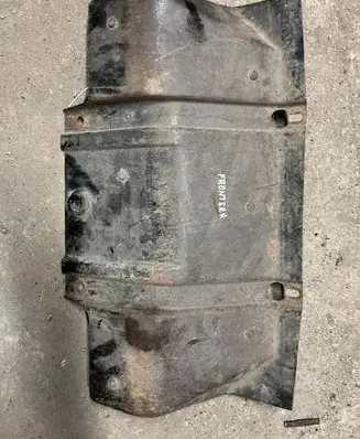 Opel Frontera B Engine splash shield/under tray