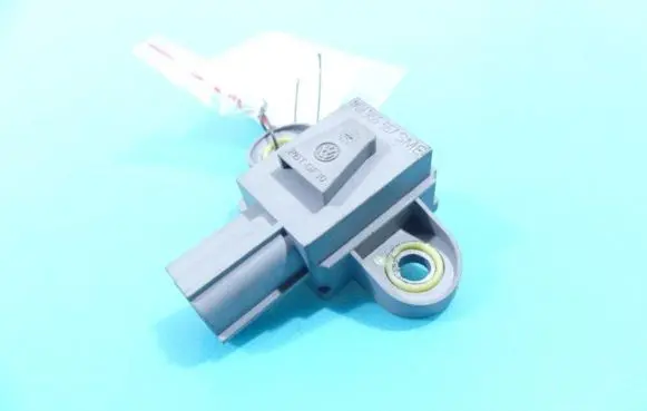 Volkswagen Golf VI Fuel cut-off switch 1KM955557 IMPRK1319800