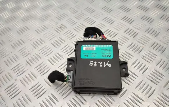 KIA Sorento Tailgate/trunk control unit/module 95470C5100
