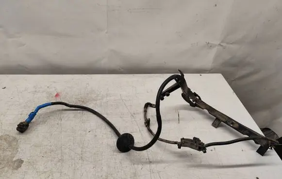 Volkswagen PASSAT B5 Positive cable (battery) 