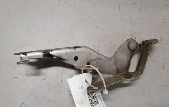 Toyota Corolla E120 E130 Engine bonnet/hood hinges