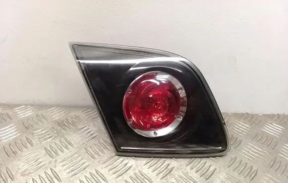 Mazda 3 I Tailgate rear/tail lights