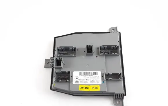 Mercedes-Benz E W213 SAM control unit A2139009119 A2139014103 A1679021701