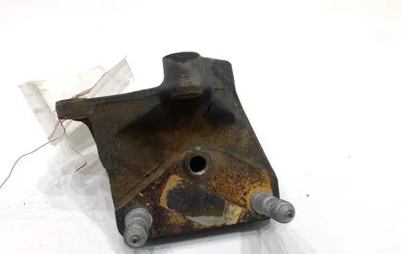 KIA Sportage Engine mounting bracket 