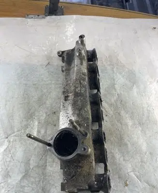 Toyota Land Cruiser (HDJ90) Intake manifold